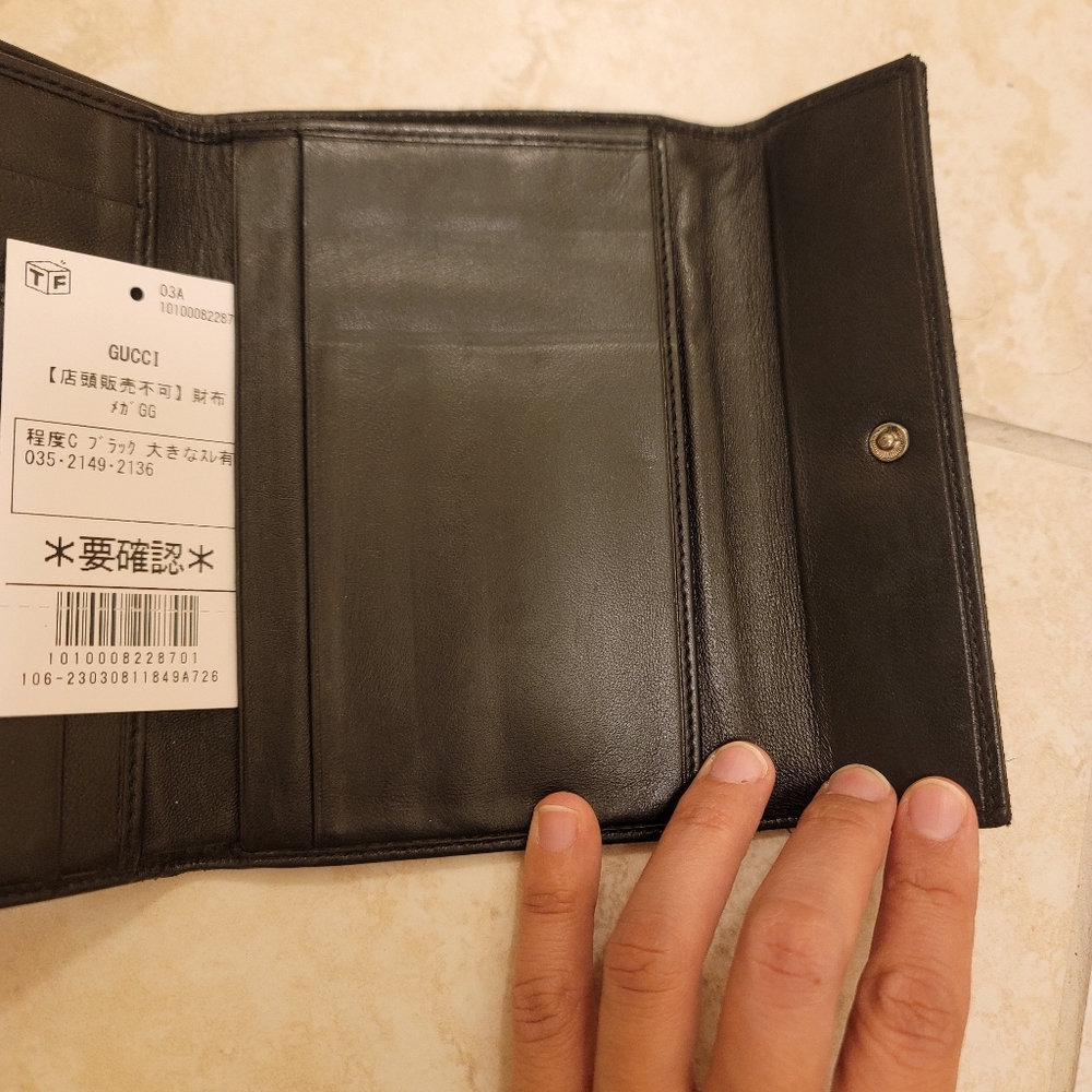 Gucci Wallet - Picture 3 of 3